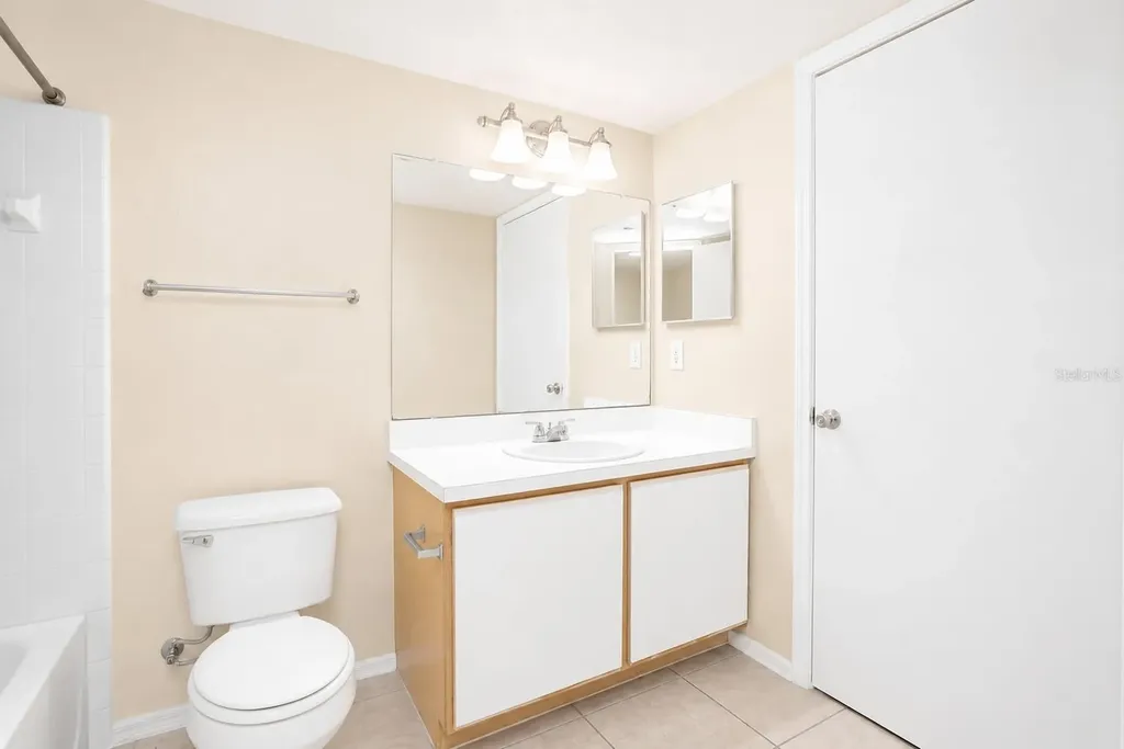 2208 Antigua Place Kissimmee FL 34741