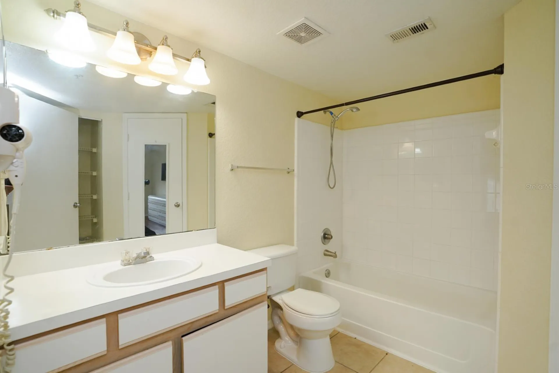 2208 Antigua Place Kissimmee FL 34741