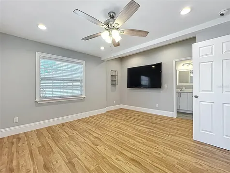 731 Guernsey Street Orlando FL 32804