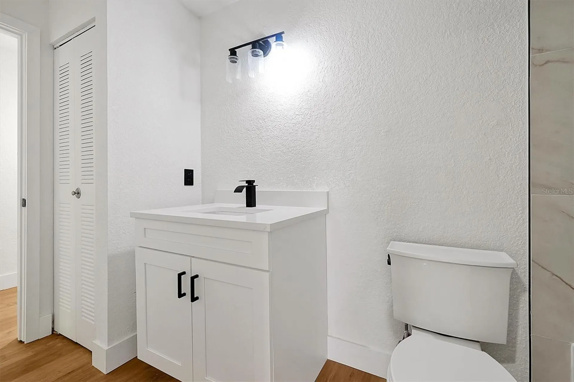 5168 Conroy Road Orlando FL 32811