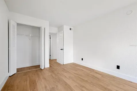 5168 Conroy Road Orlando FL 32811