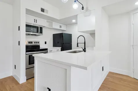 5168 Conroy Road Orlando FL 32811