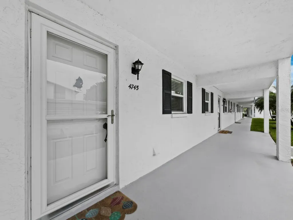4745 Independence Drive Bradenton FL 34210