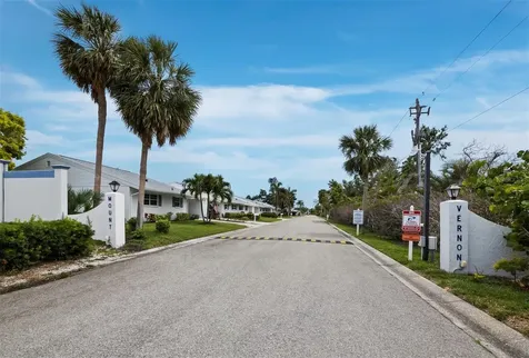 4745 Independence Drive Bradenton FL 34210