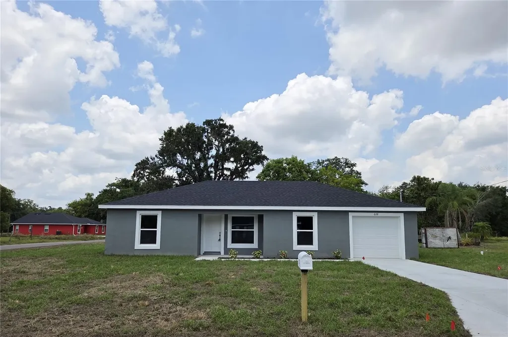 628 SE Pine Avenue Fort Meade FL 33841