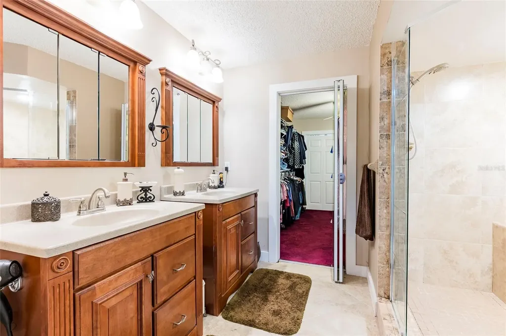 12311 Oakwood Drive Hudson FL 34669