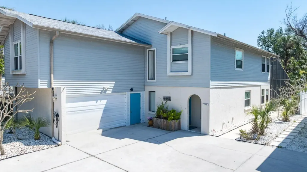 5385 Avenida Del Mare Sarasota FL 34242