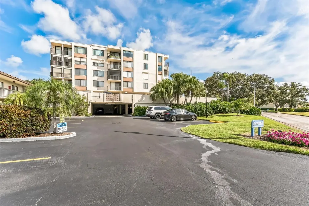 6219 Palma Del Mar Boulevard S St Petersburg FL 33715