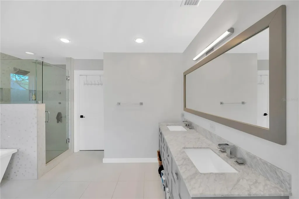 2802 Northpointe Lane Tampa FL 33611