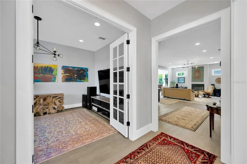 2802 Northpointe Lane Tampa FL 33611