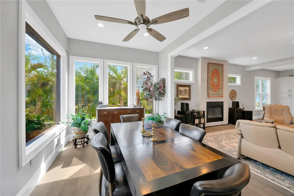 2802 Northpointe Lane Tampa FL 33611