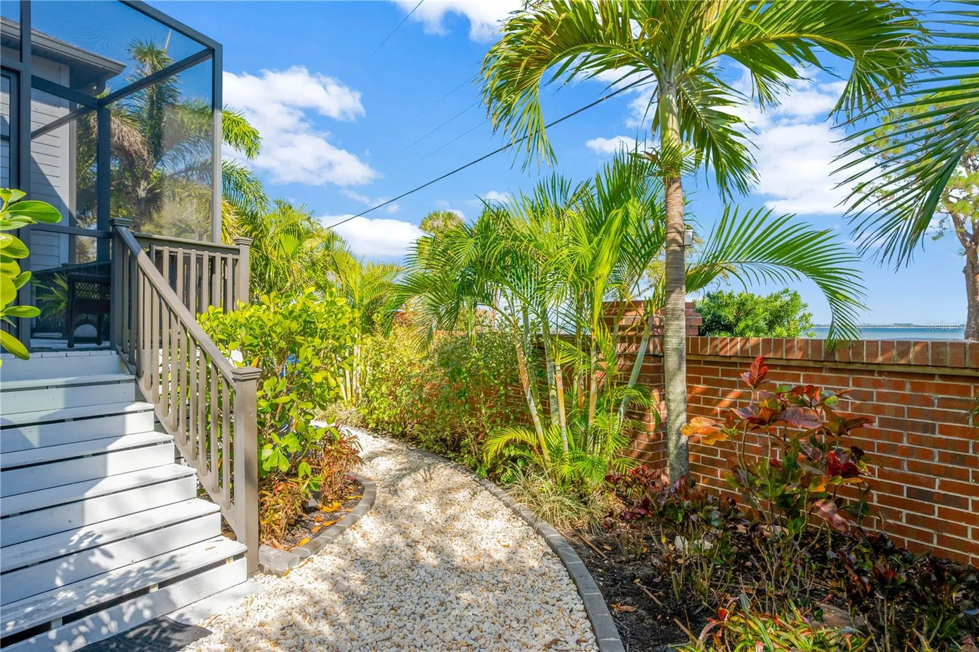 2802 Northpointe Lane Tampa FL 33611