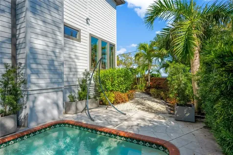 2802 Northpointe Lane Tampa FL 33611