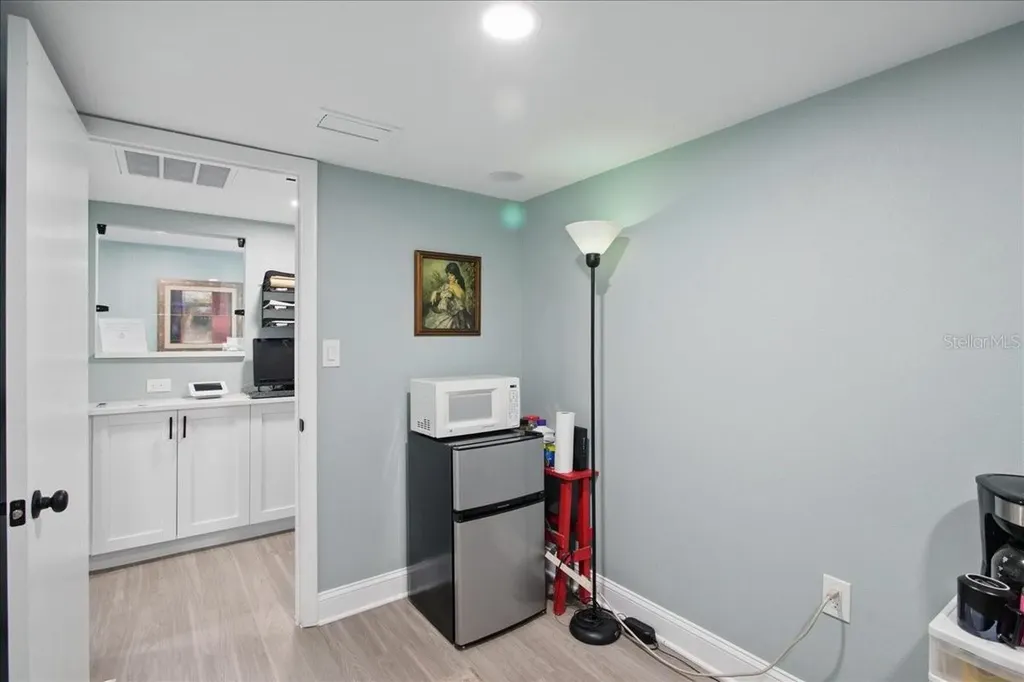 4250 W Bay To Bay Boulevard Tampa FL 33629