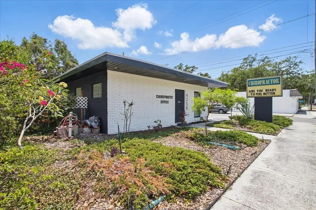 4250 W Bay To Bay Boulevard Tampa FL 33629