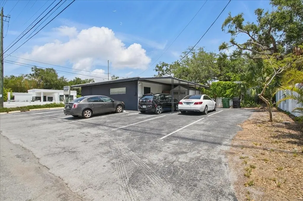 4250 W Bay To Bay Boulevard Tampa FL 33629