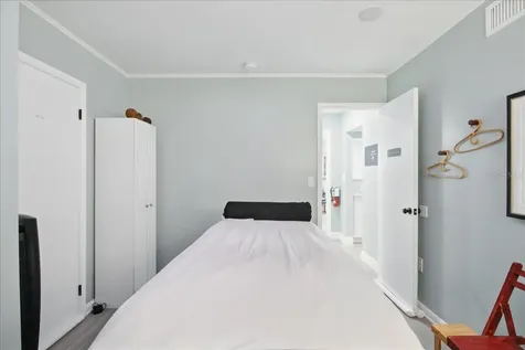 4250 W Bay To Bay Boulevard Tampa FL 33629