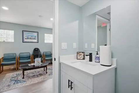 4250 W Bay To Bay Boulevard Tampa FL 33629