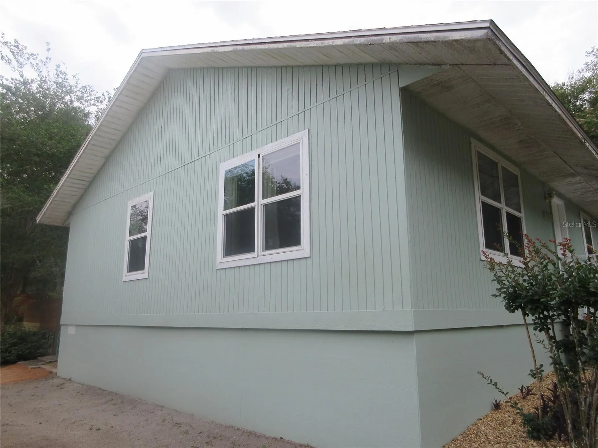 5949 SE 164th Court Ocklawaha FL 32179