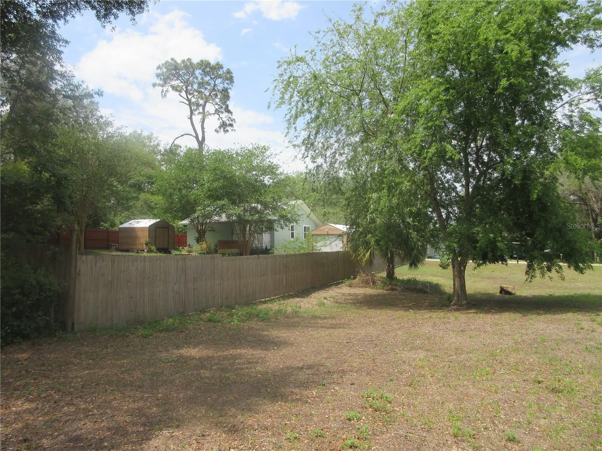5949 SE 164th Court Ocklawaha FL 32179