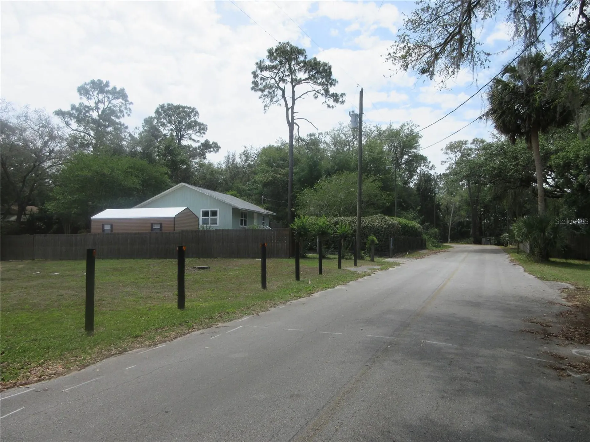 5949 SE 164th Court Ocklawaha FL 32179