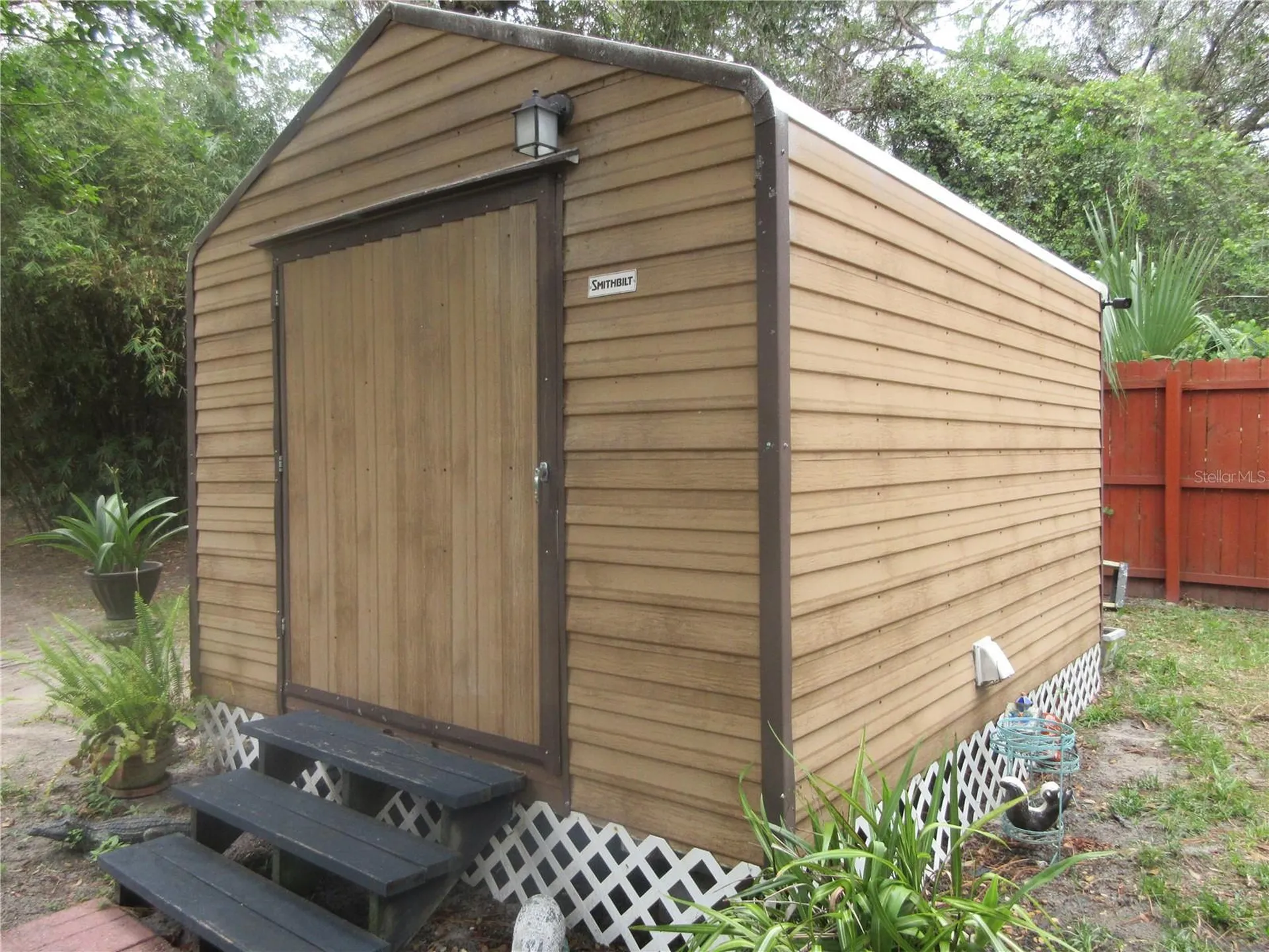 5949 SE 164th Court Ocklawaha FL 32179