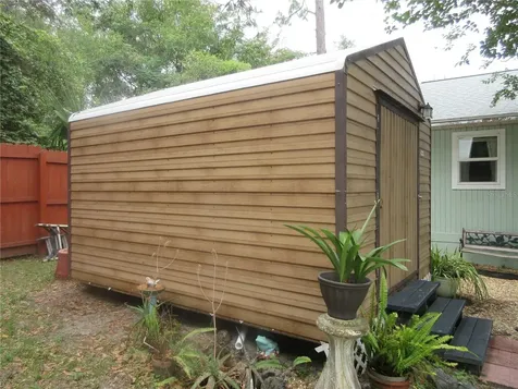 5949 SE 164th Court Ocklawaha FL 32179