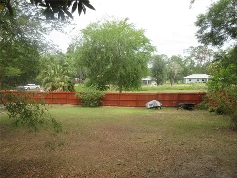 5949 SE 164th Court Ocklawaha FL 32179