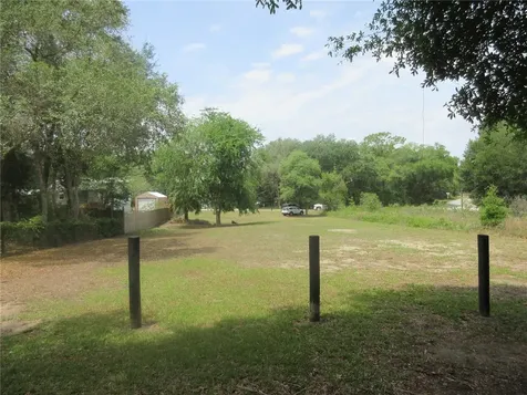 5949 SE 164th Court Ocklawaha FL 32179