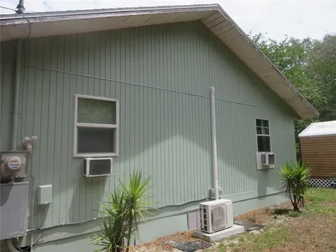 5949 SE 164th Court Ocklawaha FL 32179