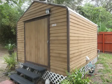 5949 SE 164th Court Ocklawaha FL 32179