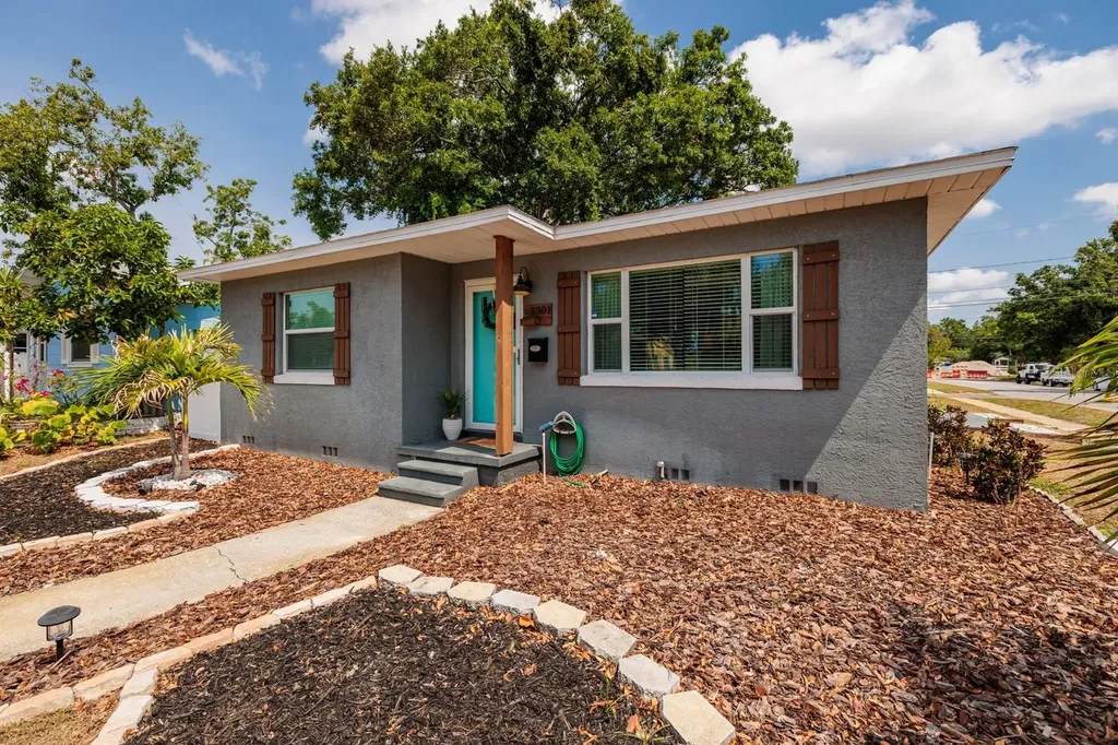 3301 8th Avenue N St Petersburg FL 33713