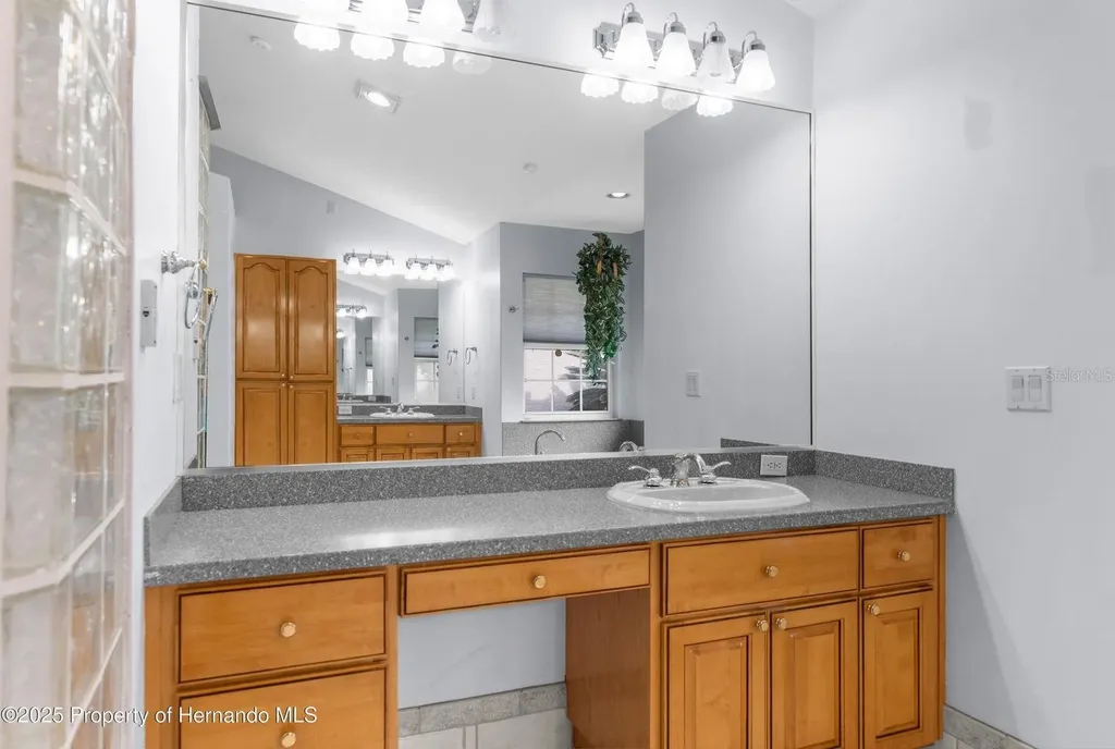 7640 W Golf Club Street Crystal River FL 34429