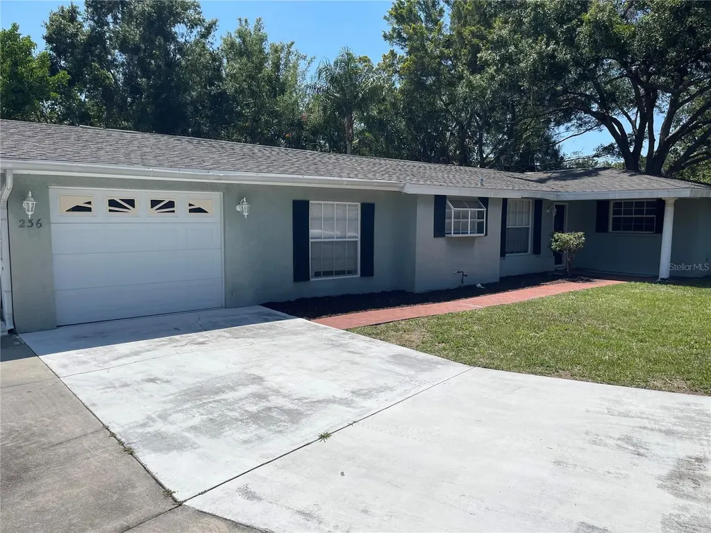 236 Davis Boulevard Sarasota FL 34237