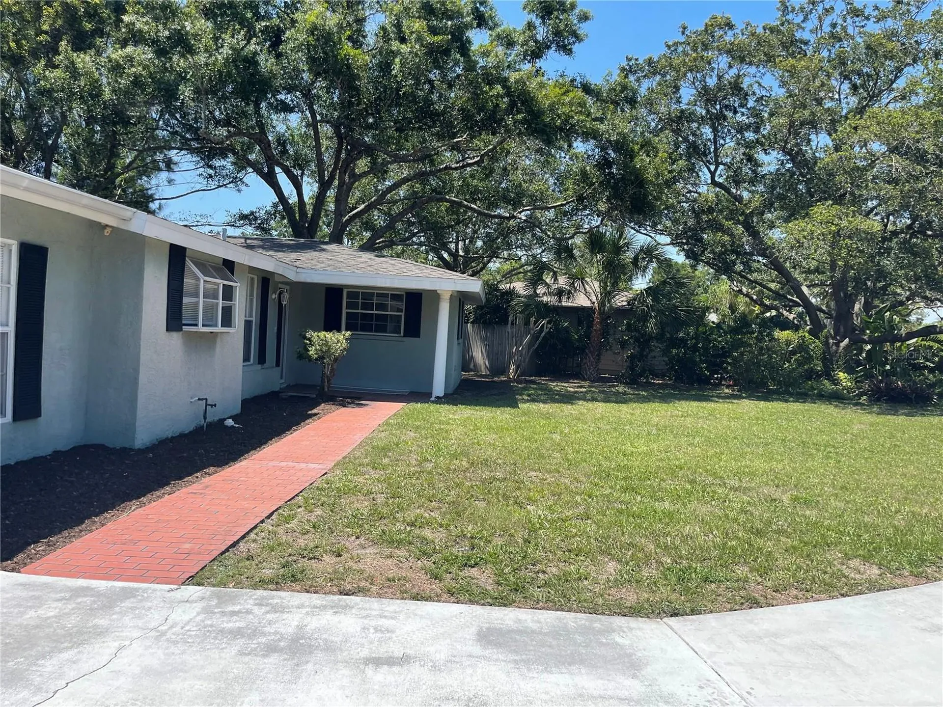 236 Davis Boulevard Sarasota FL 34237