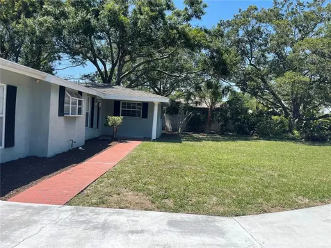 236 Davis Boulevard Sarasota FL 34237