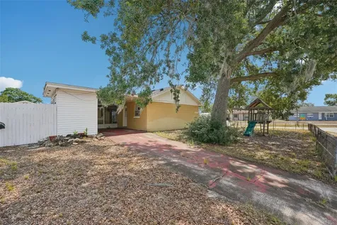 503 Holt Circle Winter Haven FL 33880