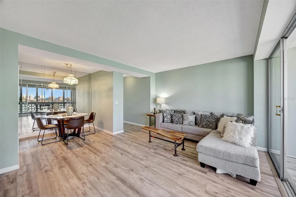 31 Island Way Clearwater Beach FL 33767