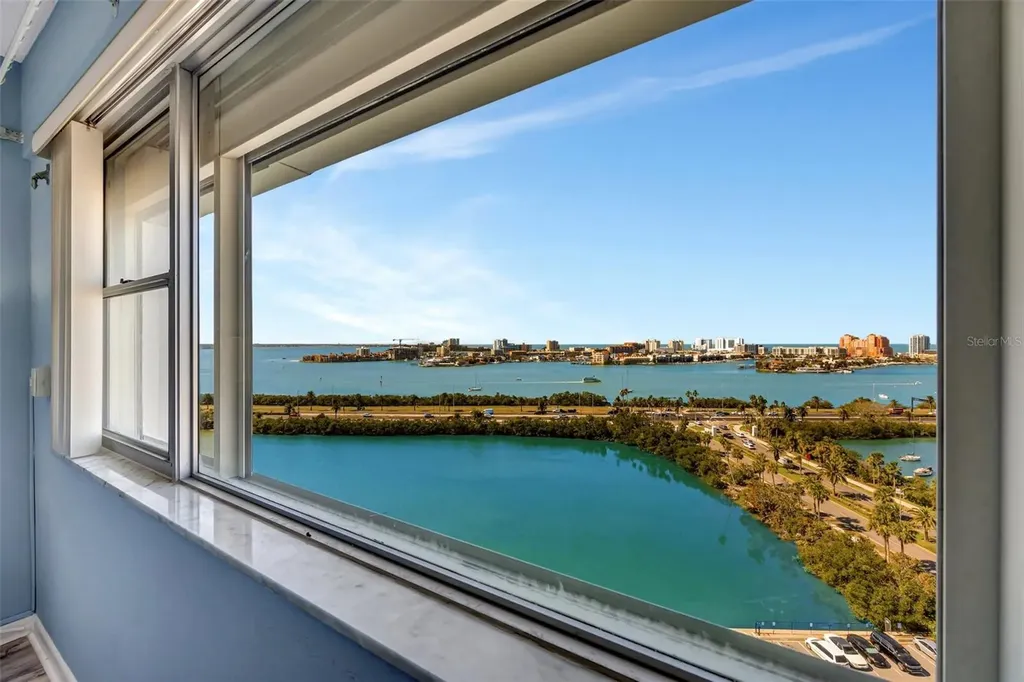 31 Island Way Clearwater Beach FL 33767
