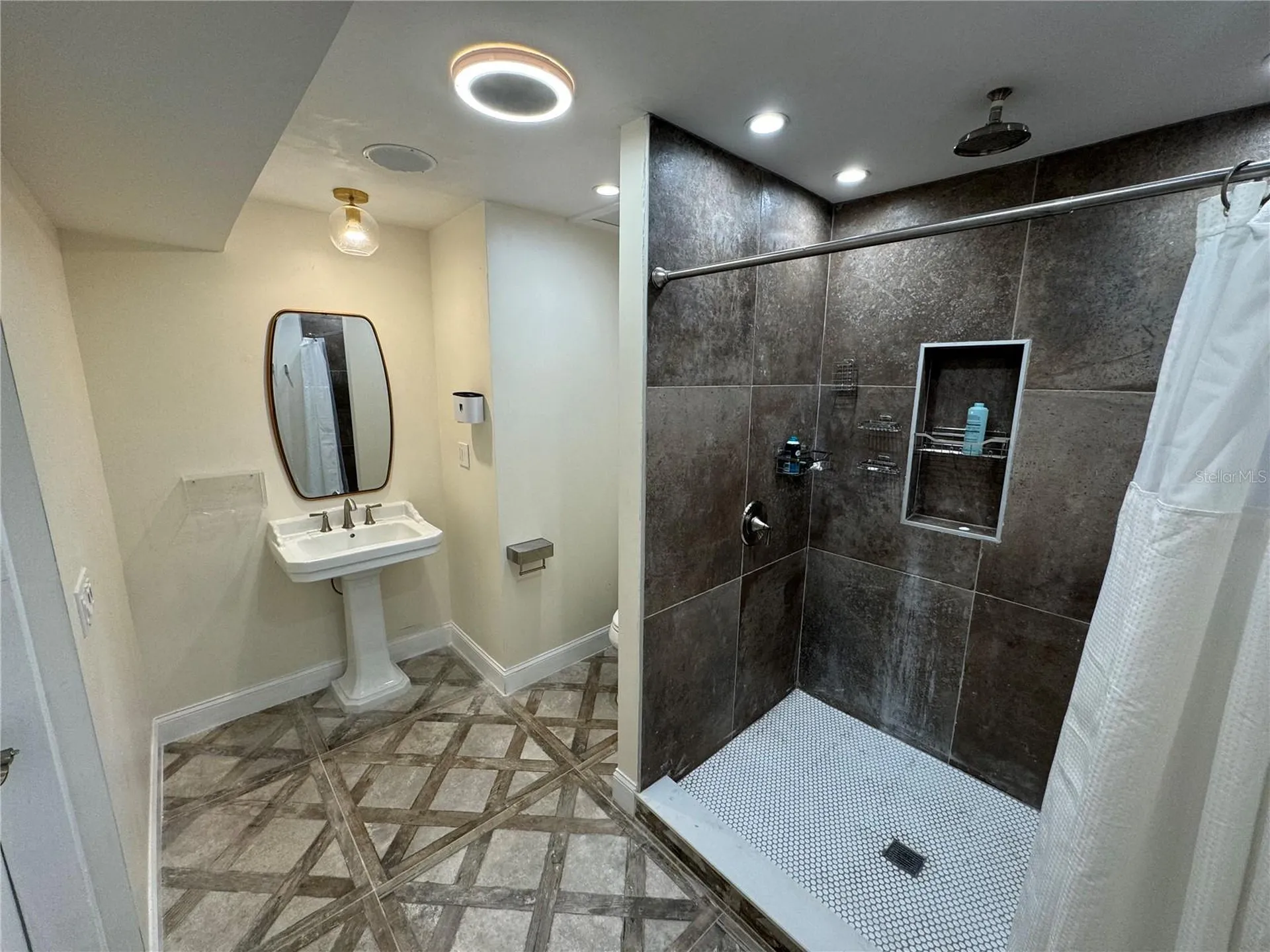 7102 Reindeer Road Tampa FL 33619