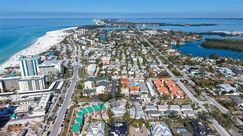 132 Harrison Drive Sarasota FL 34236