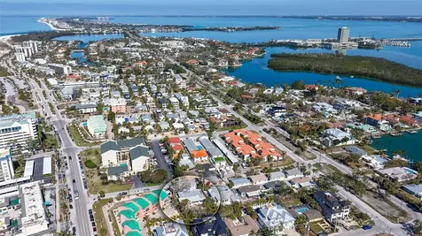 132 Harrison Drive Sarasota FL 34236
