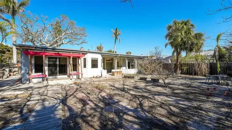 132 Harrison Drive Sarasota FL 34236