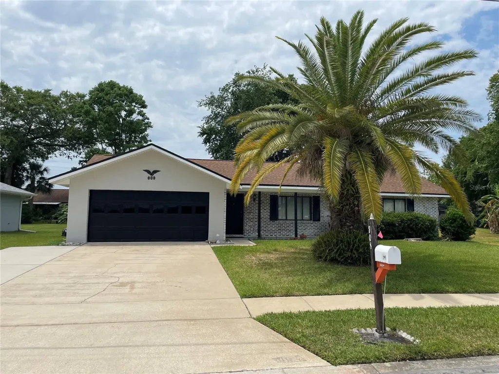 808 Scrub Oak Street South Daytona FL 32119