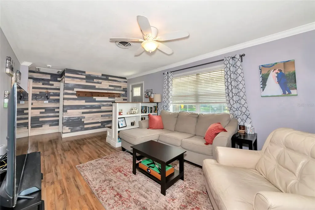 2004 19th Street W Bradenton FL 34205