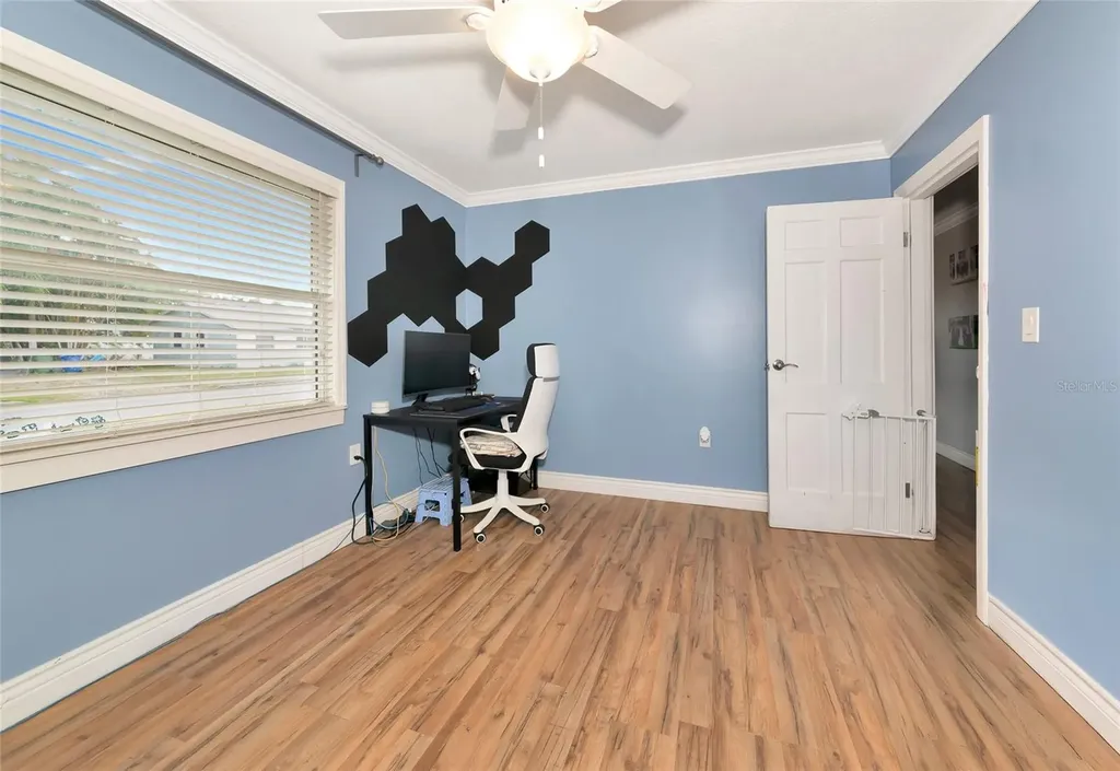 2004 19th Street W Bradenton FL 34205
