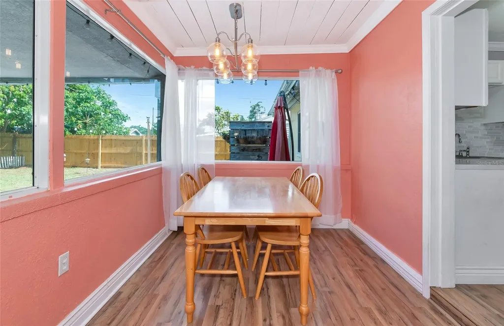 2004 19th Street W Bradenton FL 34205