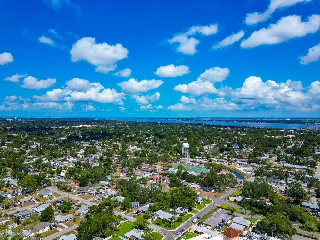 2004 19th Street W Bradenton FL 34205