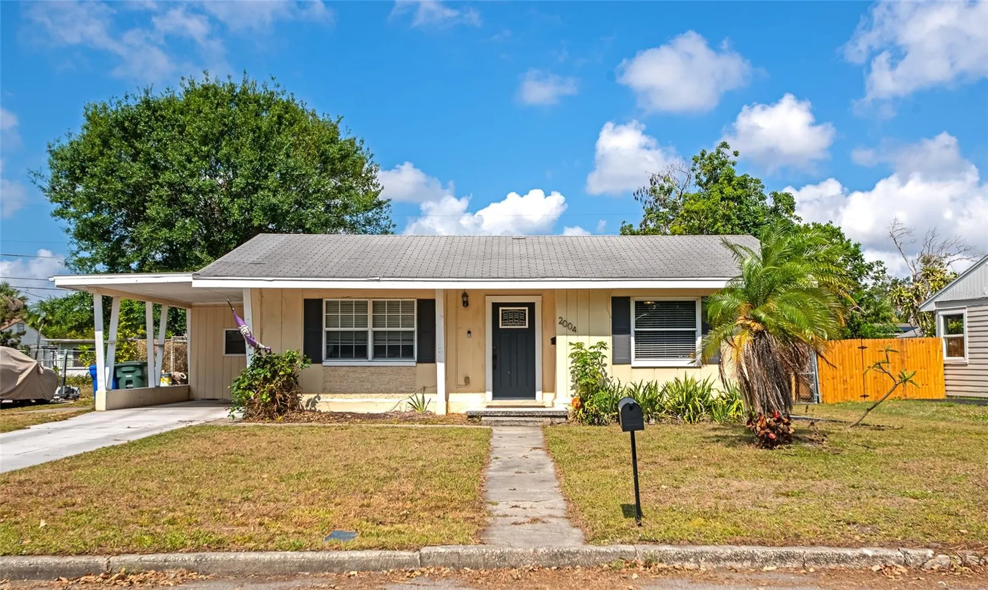 2004 19th Street W Bradenton FL 34205