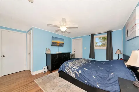 2004 19th Street W Bradenton FL 34205